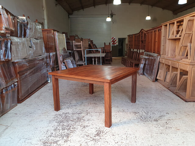 Mesa extensible con pata torneada o recta