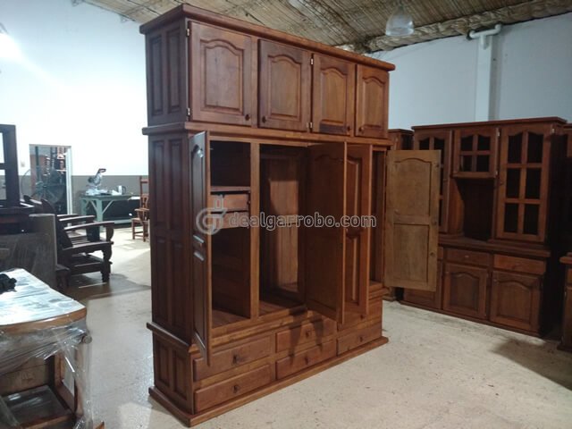 Placard de Algarrobo Grande de 2 Metros 4 Puertas y Baulera. Placares de Madera Precios y Modelos