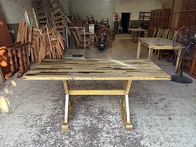 Mesa de Comedor de Guayubira Pata X
