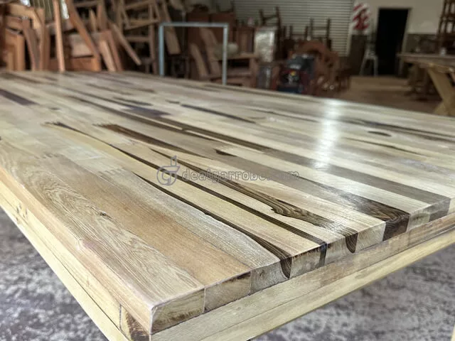 Mesa de Comedor de Guayubira Pata X