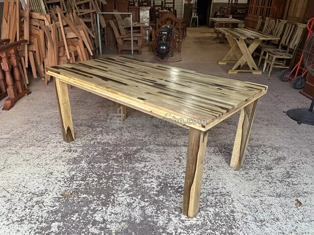 Mesa de Comedor de Guayubira Rectangular
