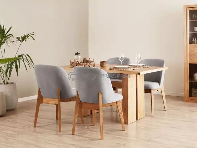 Silla de Comedor con Respaldo Curvo Tapizado