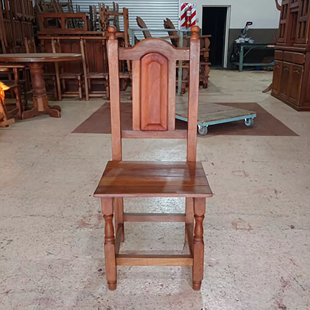 Silla de Algarrobo Tablero con Bochitas
