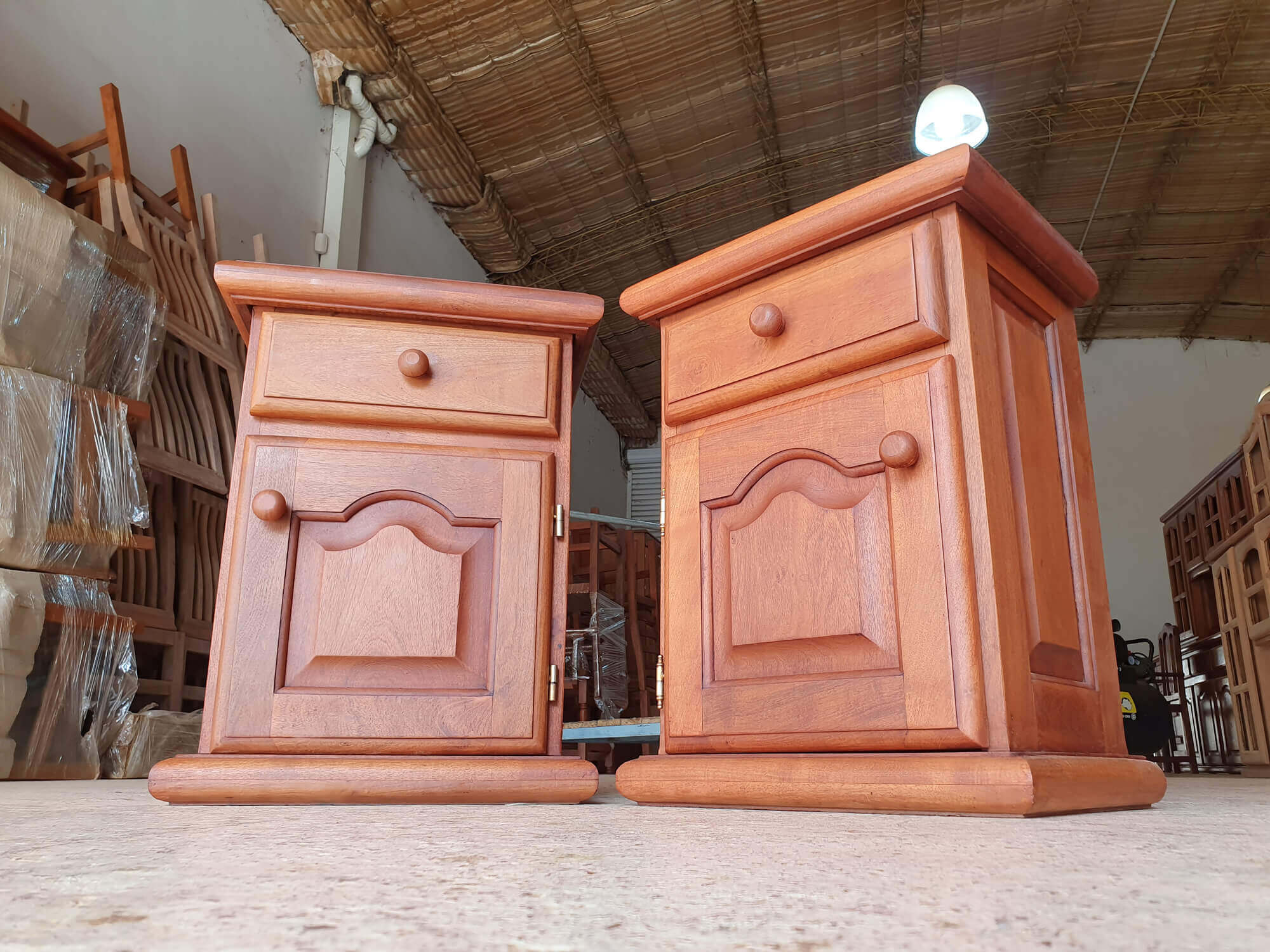 Mesa de Luz de Algarrobo Precio 【 FABRICA