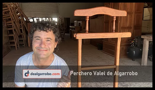 Perchero de Algarrobo Vikingo